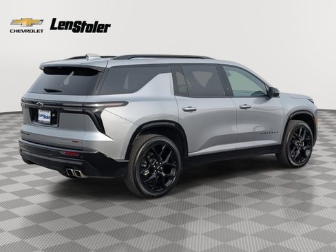 Used 2024 Chevrolet Traverse RS w/ LPO, Floor Liner Package image 5