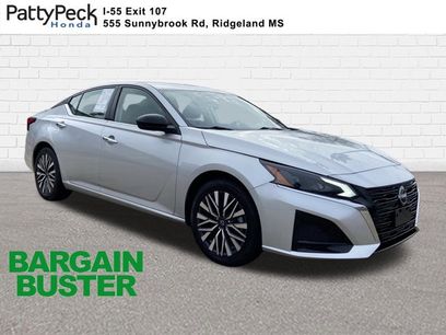 Used 2024 Nissan Altima 2.5 SV