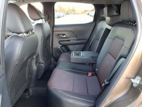 New 2026 Nissan Kicks SR image 29