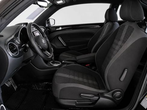 Used 2016 Volkswagen Beetle R-Line SE FWD image 3
