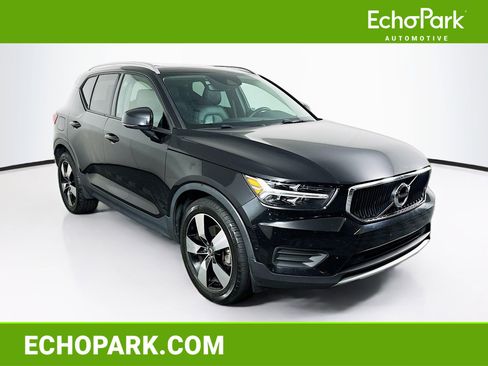 Used 2019 Volvo XC40 T5 Momentum AWD/4WD image 1