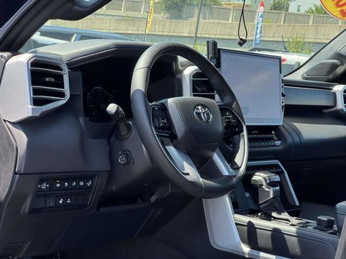 Used 2023 Toyota Tundra Platinum AWD/4WD image 12