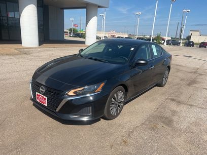 Used 2024 Nissan Altima 2.5 SV