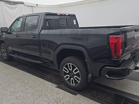 Used 2024 GMC Sierra 1500 AT4 w/ Technology Package AWD/4WD image 4