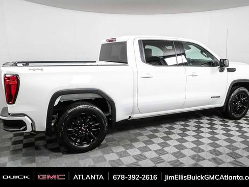 Used 2022 GMC Sierra 1500 Elevation image 2