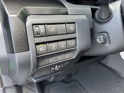 New 2026 Toyota 4Runner Limited AWD/4WD image 18