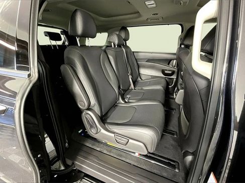 New 2026 Kia Carnival SX Prestige image 11