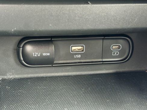 Used 2025 Kia Seltos S FWD image 25