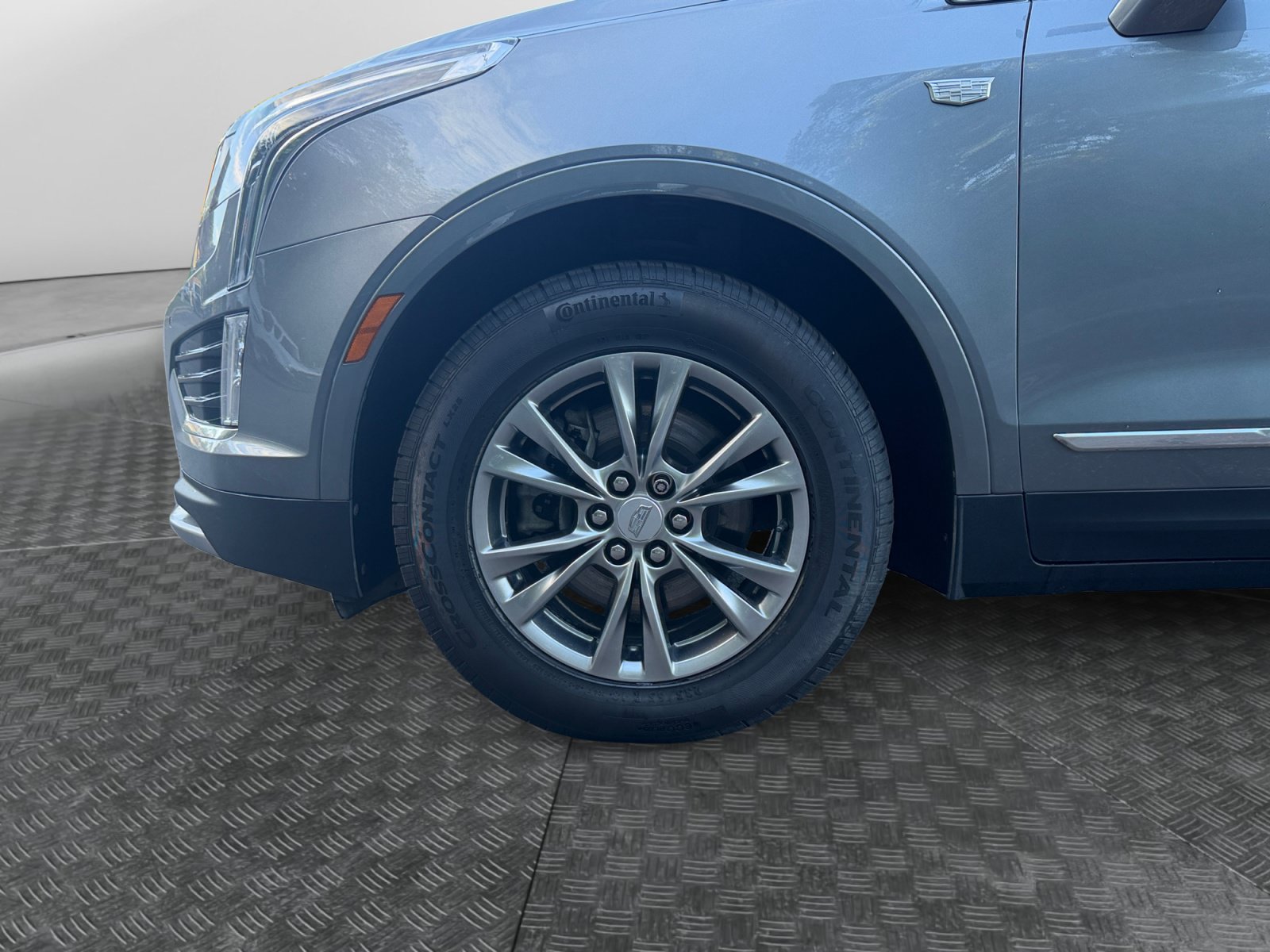 Used 2021 Cadillac XT5 Premium Luxury AWD/4WD image 16
