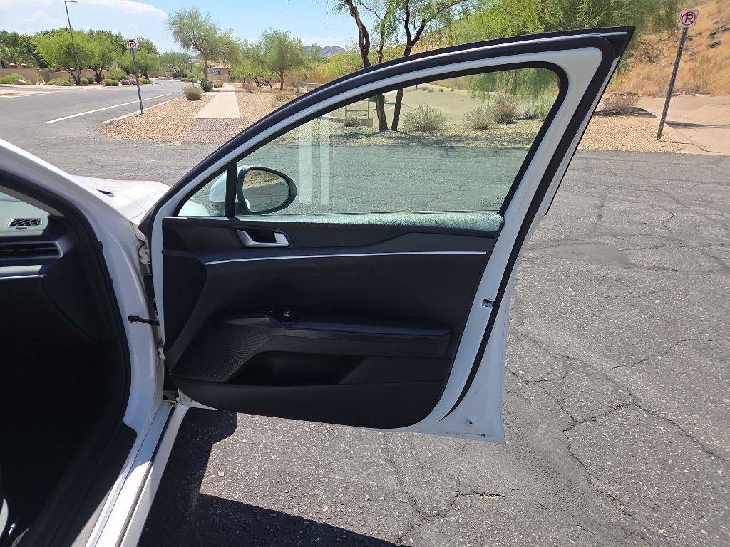 Used 2022 Kia K5 LXS FWD image 22