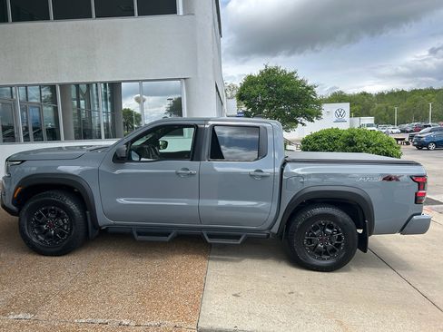 Used 2022 Nissan Frontier PRO-4X w/ Pro-4X Premium Package AWD/4WD image 8