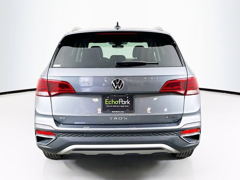 Used 2024 Volkswagen Taos SE image 7