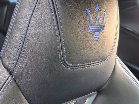 Used 2017 Maserati GranTurismo Sport RWD image 71