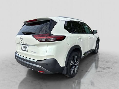 Used 2023 Nissan Rogue SL w/ SL Premium Package AWD/4WD image 5