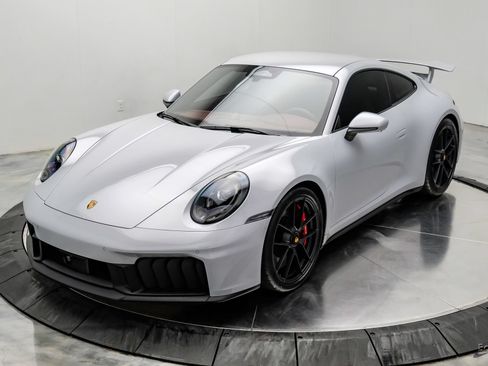 Used 2026 Porsche 911 Carrera GTS RWD image 6