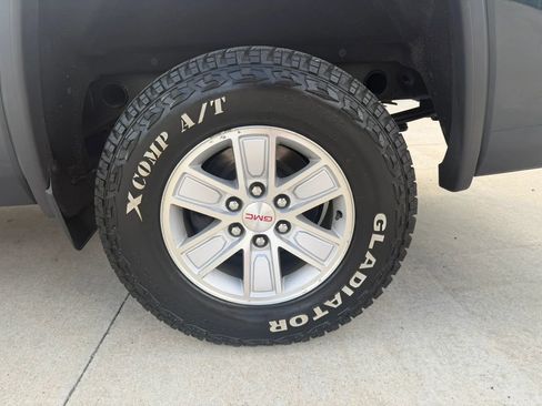 Used 2018 GMC Sierra 1500 SLE w/ SLE Value Package AWD/4WD image 76