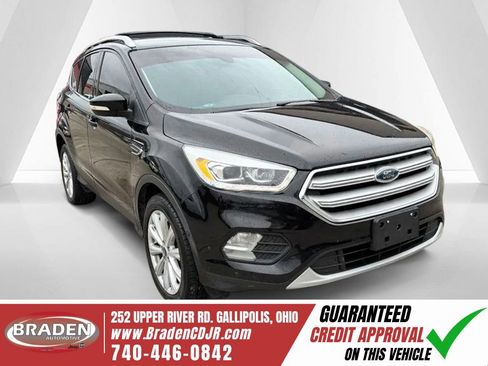 Used 2018 Ford Escape Titanium AWD/4WD image 1