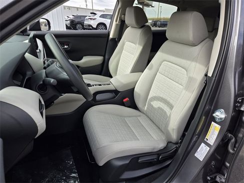 New 2026 Honda HR-V LX image 4