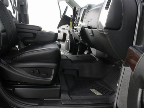 Used 2018 GMC Sierra 3500 SLT w/ Duramax Plus Package image 22