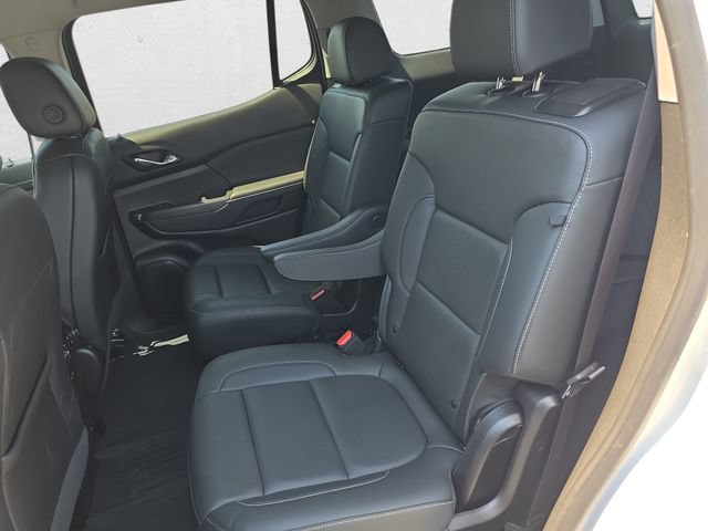 Used 2023 GMC Acadia SLT AWD/4WD image 16