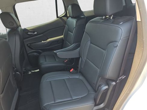 Used 2023 GMC Acadia SLT w/ Elevation Edition AWD/4WD image 16