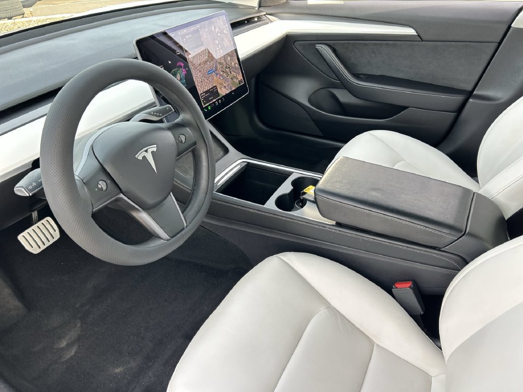 Used 2021 Tesla Model 3 Performance AWD/4WD image 10