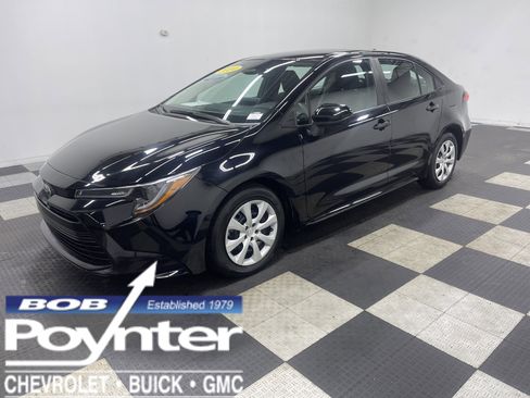 Used 2024 Toyota Corolla LE image 1