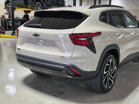 New 2026 Chevrolet Trax RS w/ Sunroof Package image 11