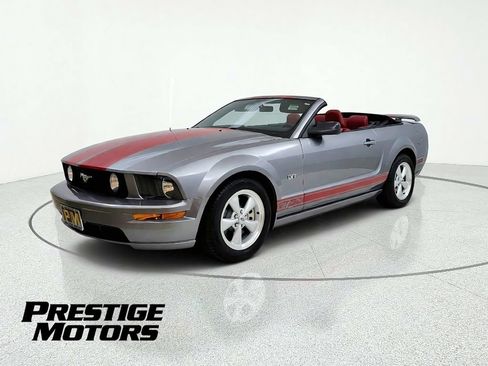 Used 2007 Ford Mustang GT RWD image 3