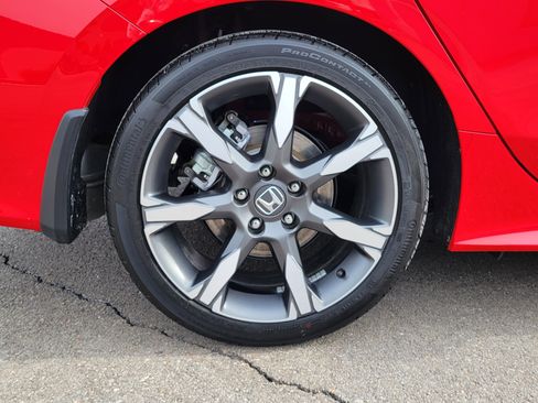 Certified 2025 Honda Civic Sport Touring image 5