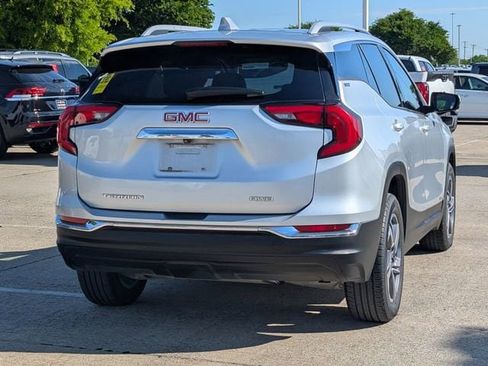 Used 2020 GMC Terrain SLT image 4