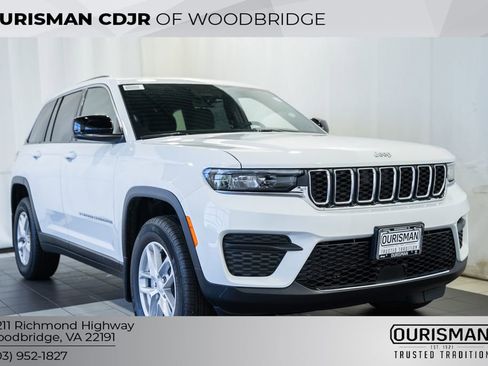 New 2026 Jeep Grand Cherokee Laredo X AWD/4WD image 1