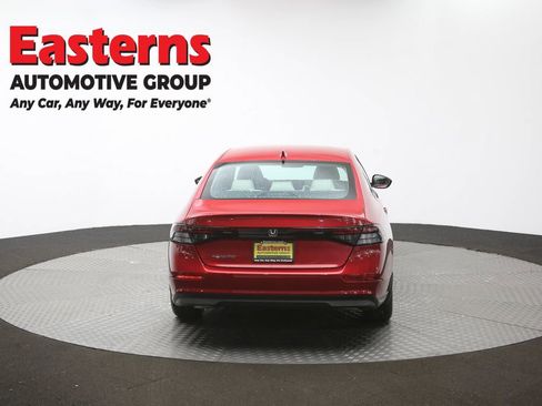 Used 2023 Honda Accord EX image 36