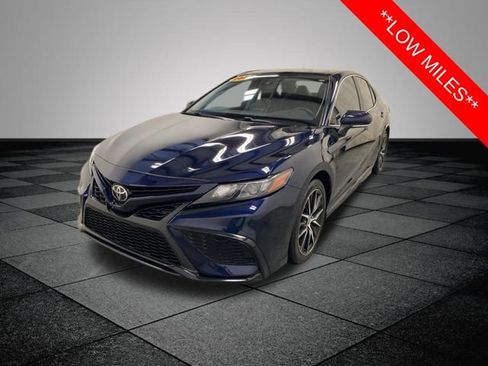 Certified 2022 Toyota Camry SE w/ Carpet Mat Package (TMS) FWD image 3