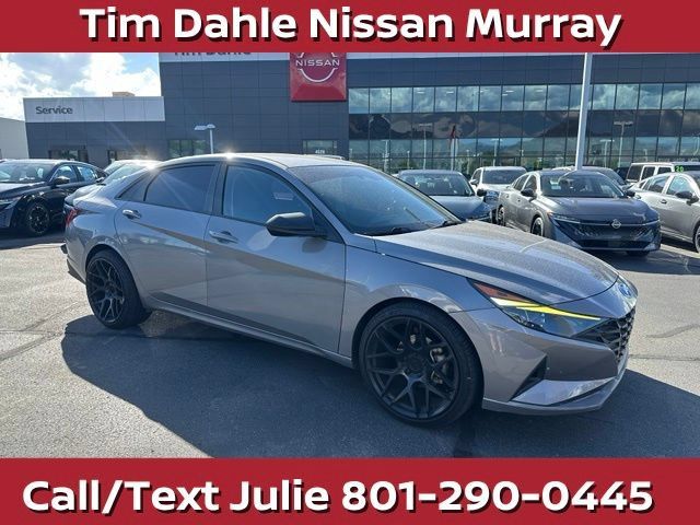 Used 2022 Hyundai Elantra SEL w/ Preferred Accessory Package FWD image 1