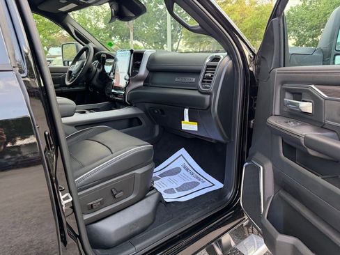 New 2026 RAM 3500 Laramie w/ Towing Technology Group AWD/4WD image 34