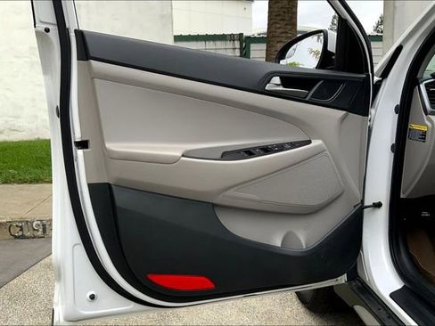 Used 2018 Hyundai Tucson SEL image 23