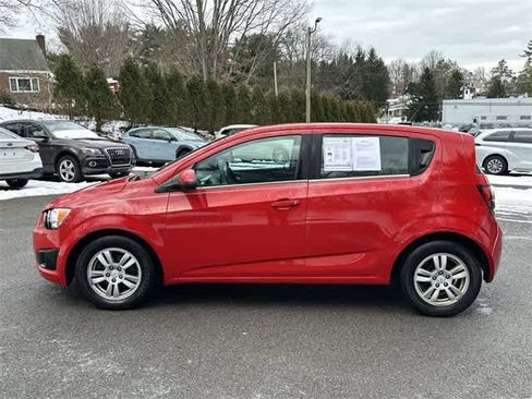 Used 2012 Chevrolet Sonic LT image 2
