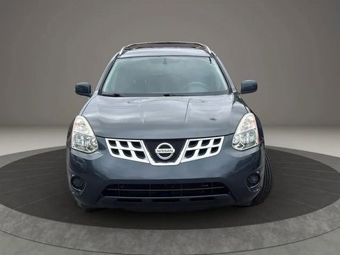 Used 2013 Nissan Rogue SV FWD image 2