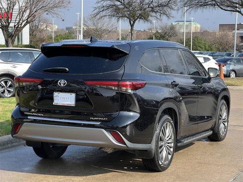 Used 2021 Toyota Highlander Platinum image 4
