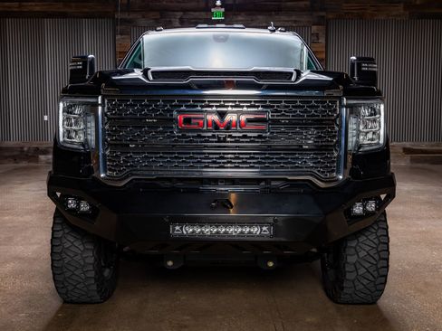 Used 2020 GMC Sierra 3500 Denali w/ Denali Ultimate Package image 2