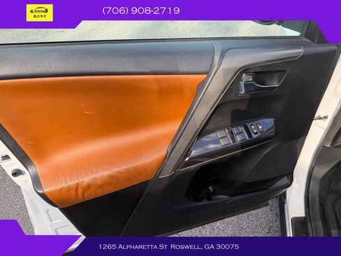 Used 2017 Toyota RAV4 SE FWD image 11