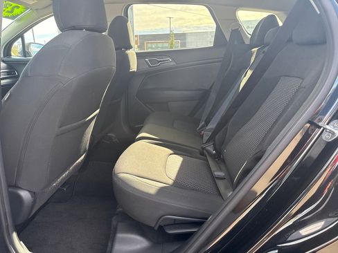 Used 2023 Kia Sportage LX image 24