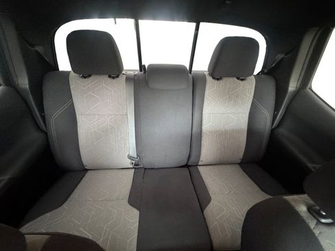 Used 2020 Toyota Tacoma TRD Off-Road image 17