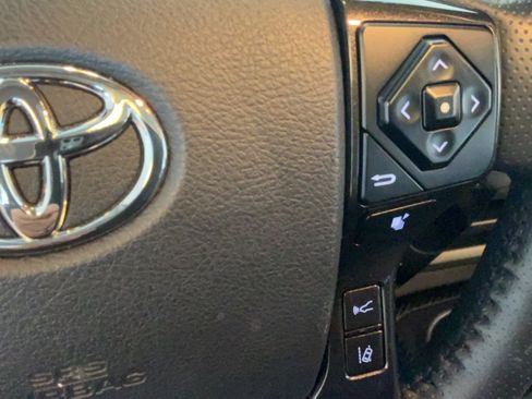 Certified 2023 Toyota 4Runner TRD Off-Road Premium w/ Off Road Premium Plus Package AWD/4WD image 20
