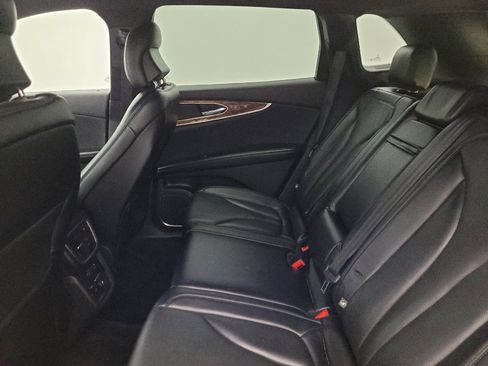 Used 2016 Lincoln MKX Reserve w/ Technology Package AWD/4WD image 18
