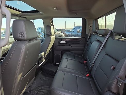 Used 2025 GMC Sierra 2500 SLT w/ Texas SLT Premium Package image 12