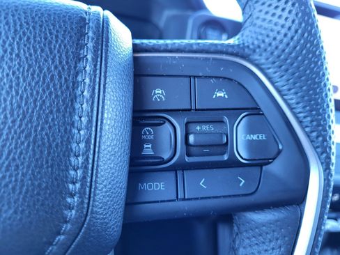 Certified 2025 Toyota Tacoma SR5 image 31