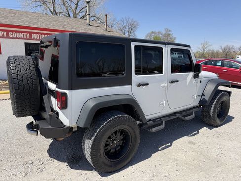 Used 2014 Jeep Wrangler Unlimited Sport w/ Quick Order Package 24S AWD/4WD image 3