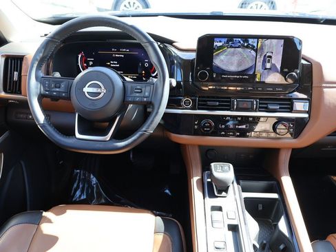 Used 2024 Nissan Pathfinder Platinum w/ Cargo Package image 45